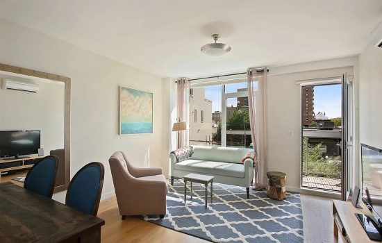 257 8 St #3